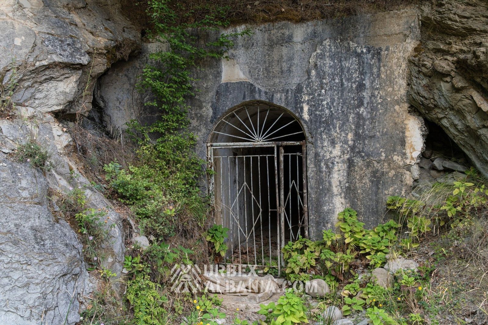 Ancien bunker du commandement de l'armée
