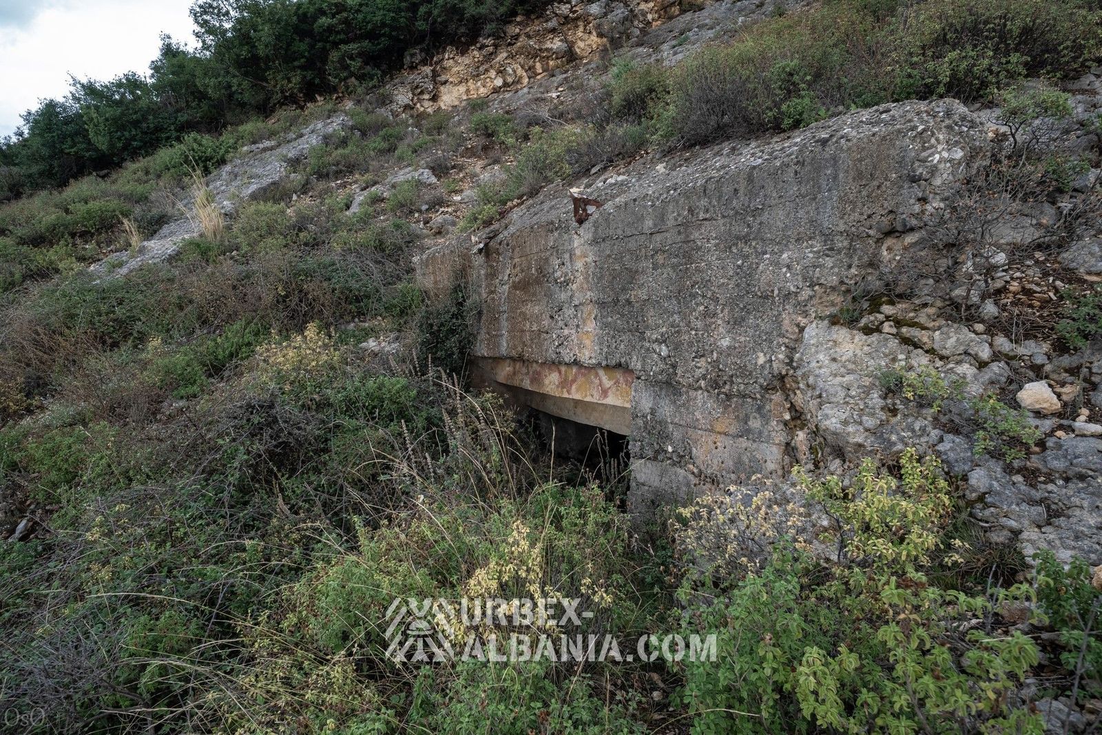 Bunkers d'Artillerie T-BL avec Tunnels