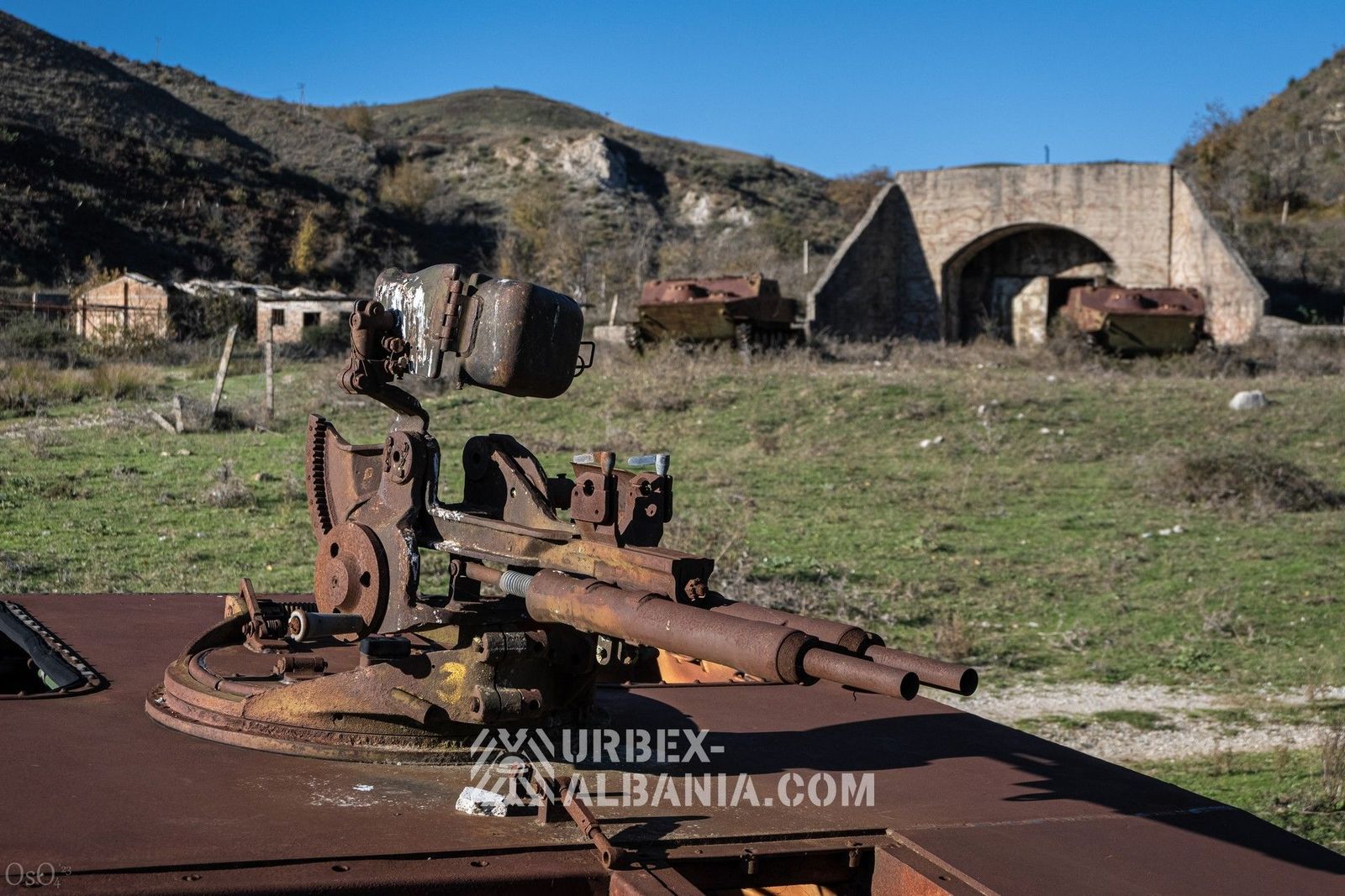 Baza e Tankeve me Garazhe Nëntokësore G