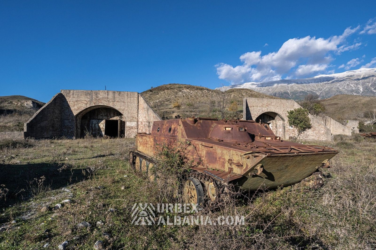 Baza e Tankeve me Garazhe Nëntokësore G