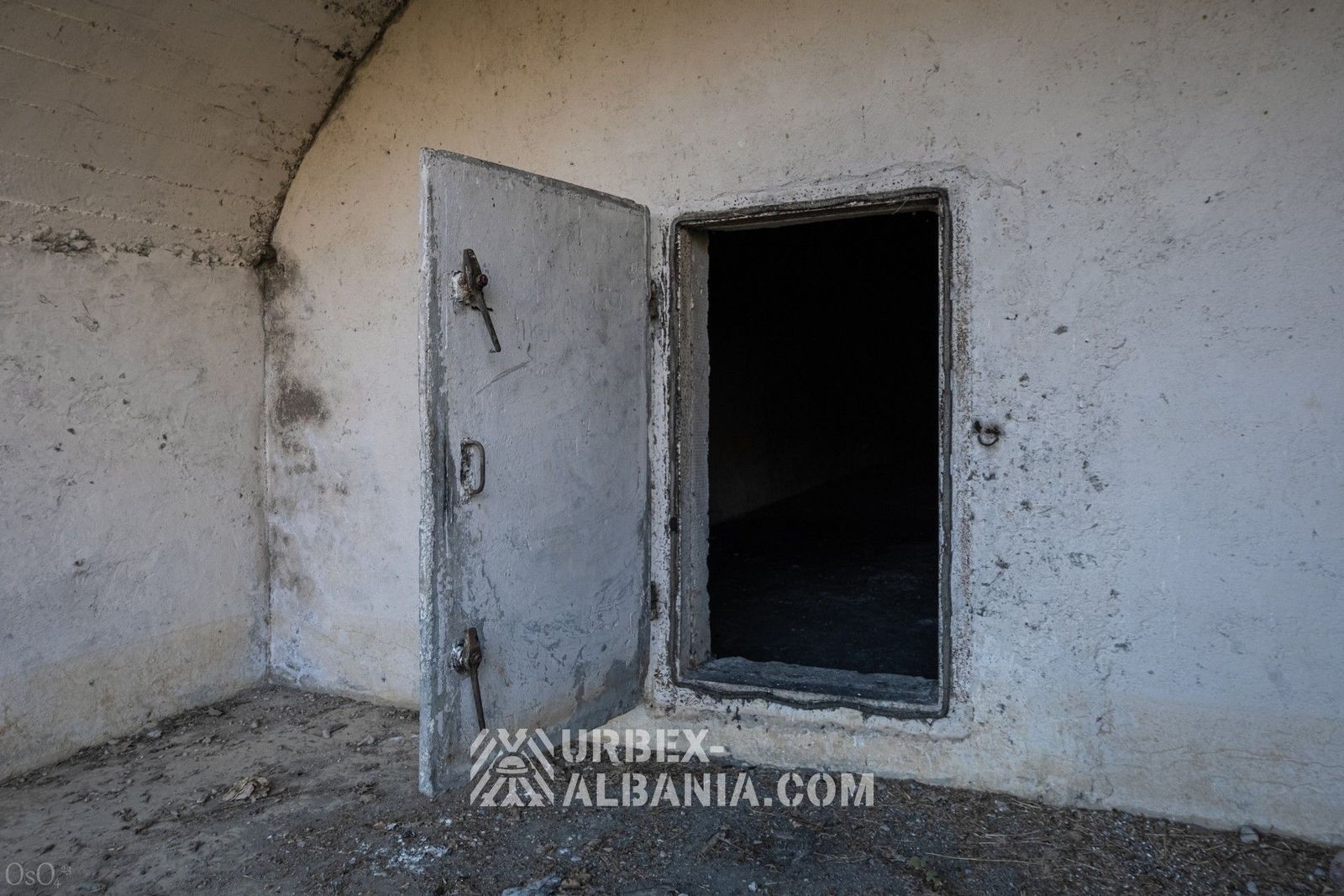 Baza e Tankeve me Garazhe Nëntokësore G
