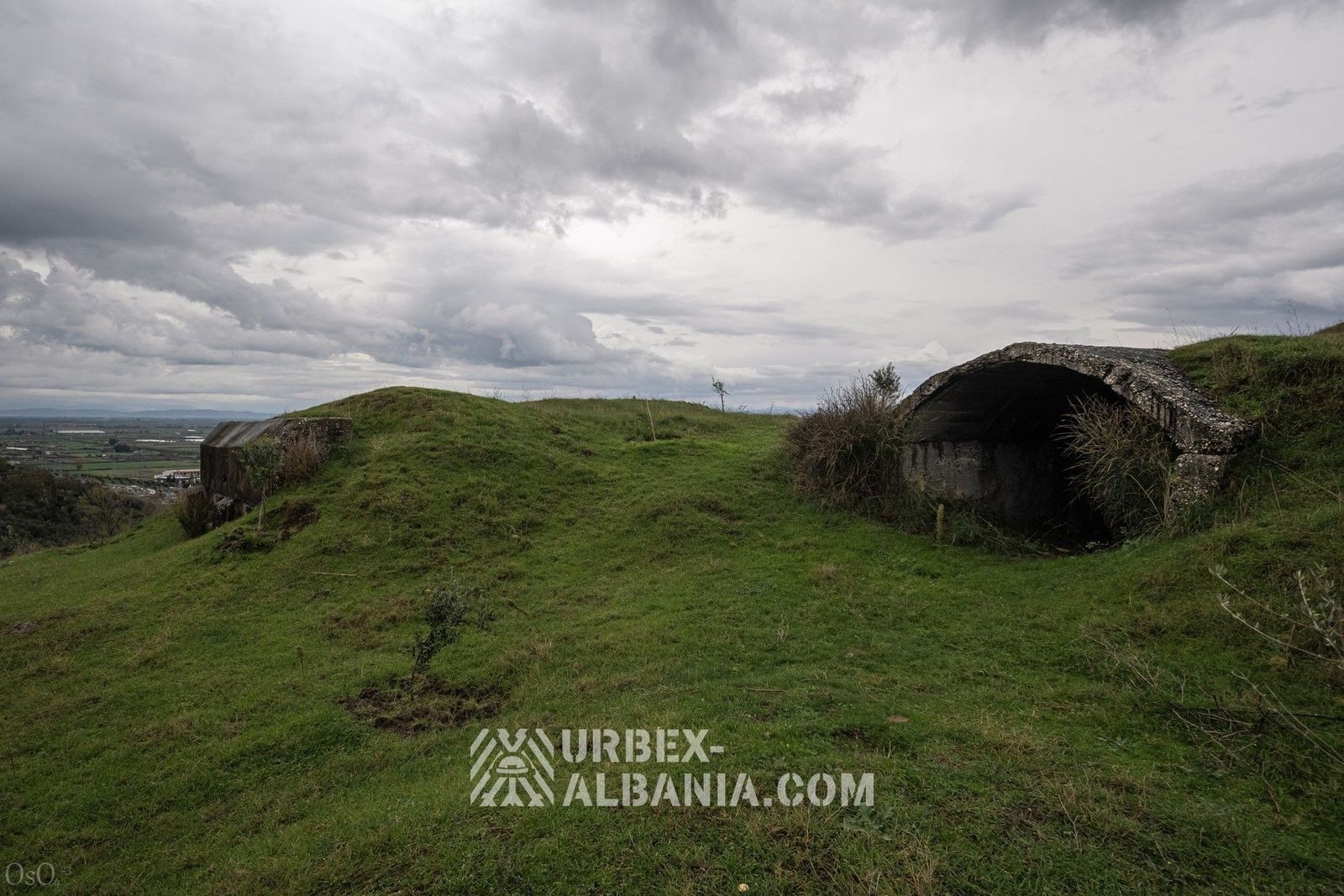 Galeries avec Blockhaus au Sommet de la Colline