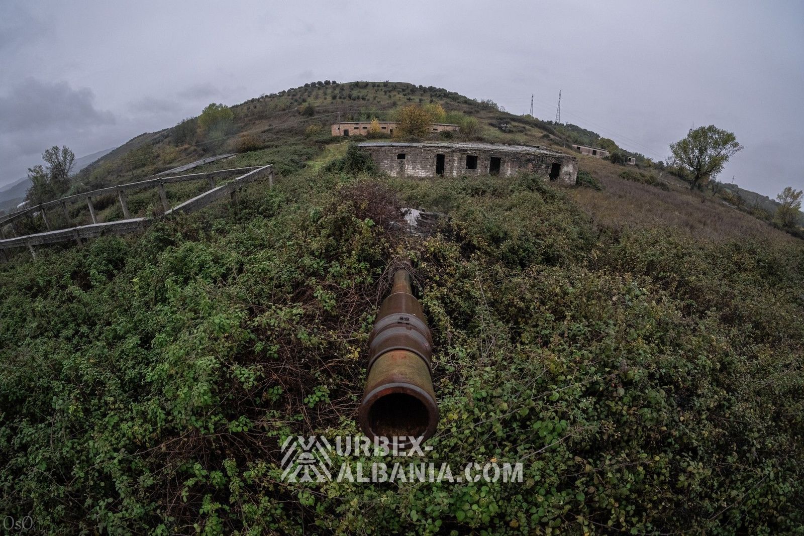 Base de Tanques con Garajes Subterráneos F