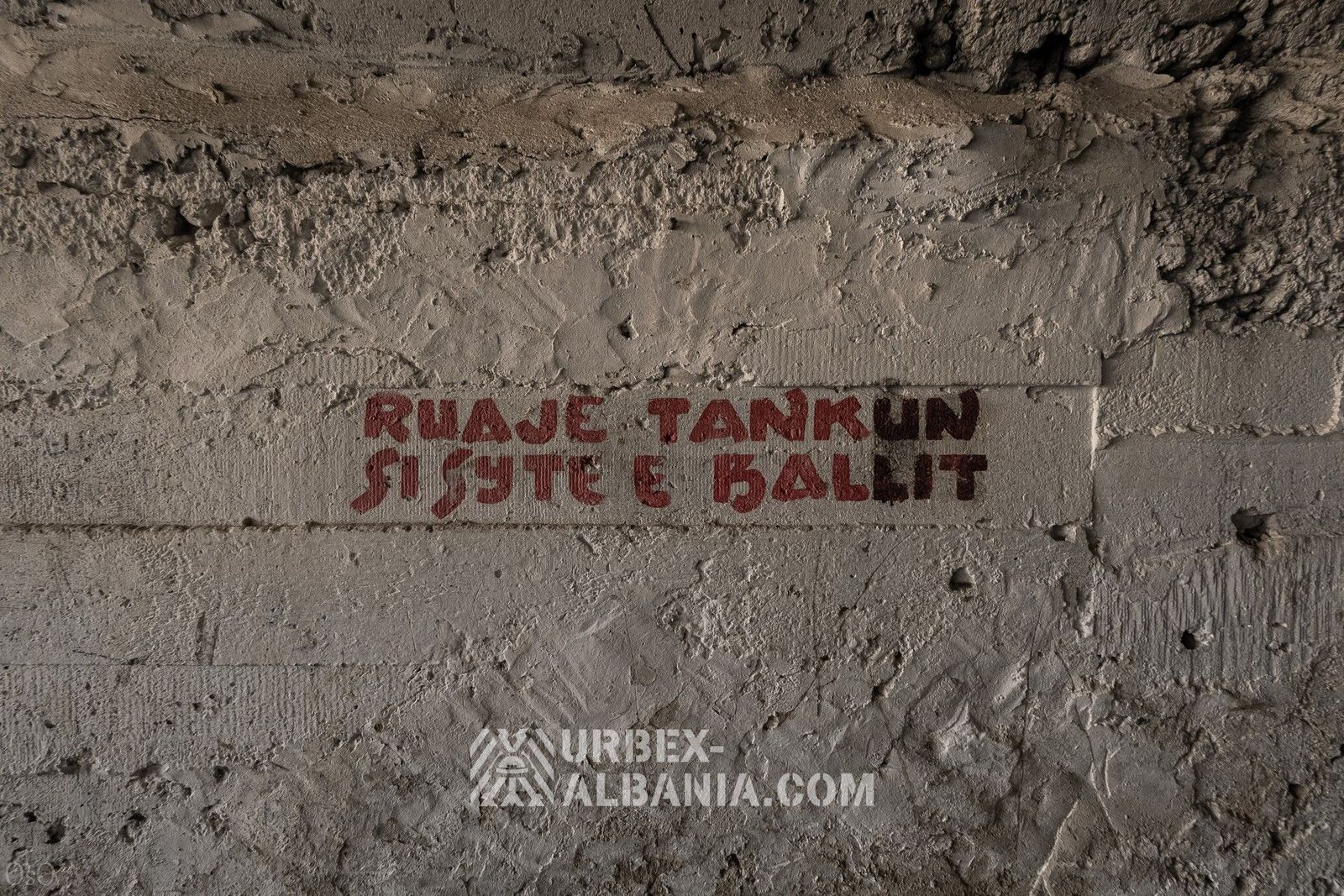 Tanková základna s podzemními garážemi S
