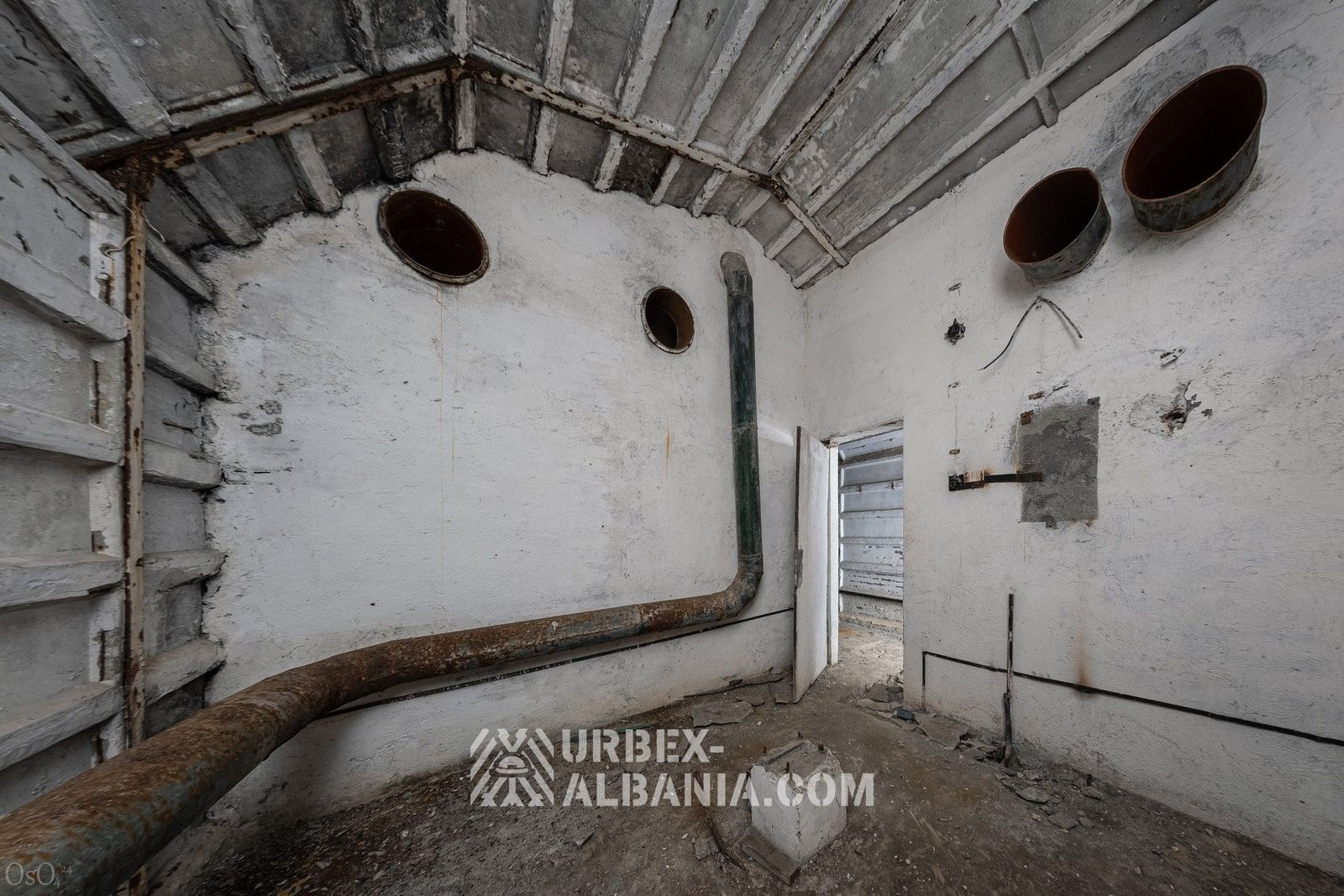 Ancien bunker du commandement de l'armée