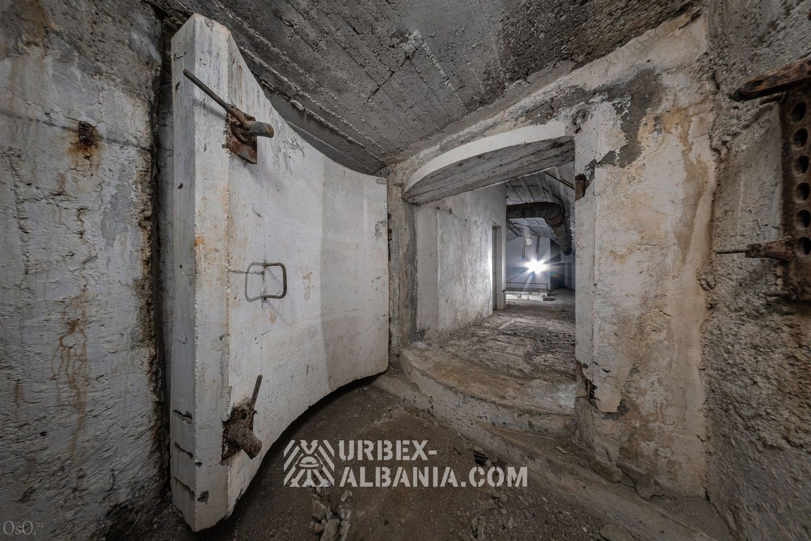 Ancien bunker du commandement de l'armée