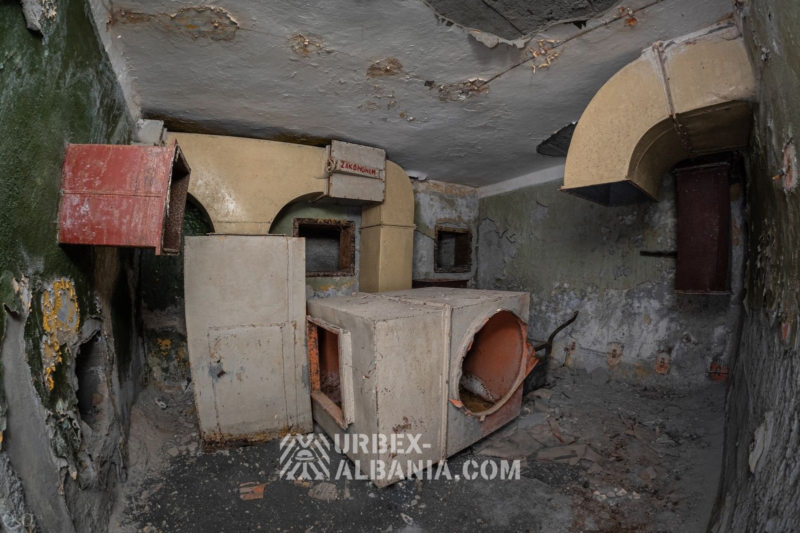 Ancien bunker du commandement de l'armée
