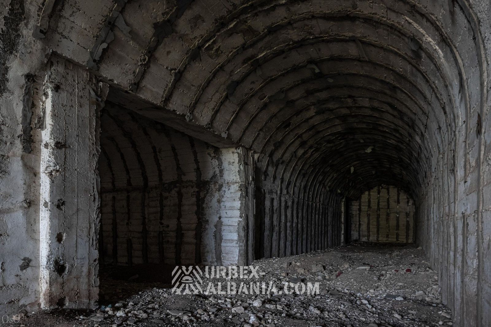 Bunker Vide et Spacieux