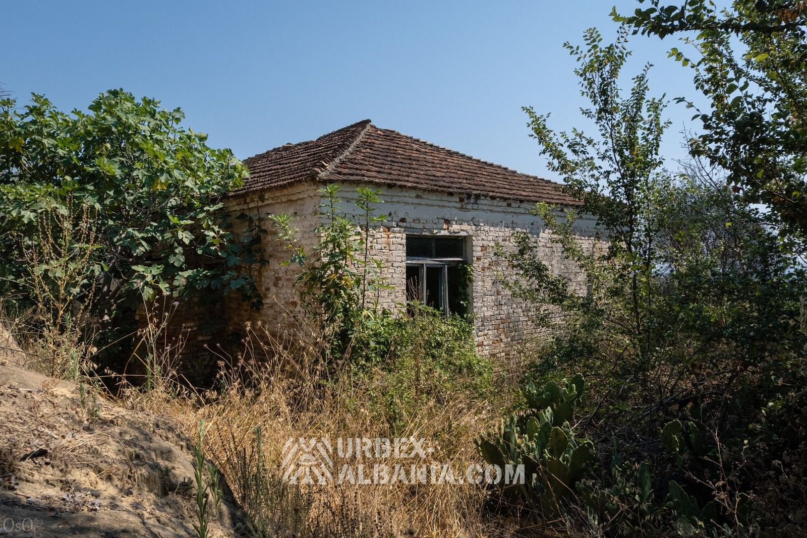 Villaggio Abbandonato T-RJ