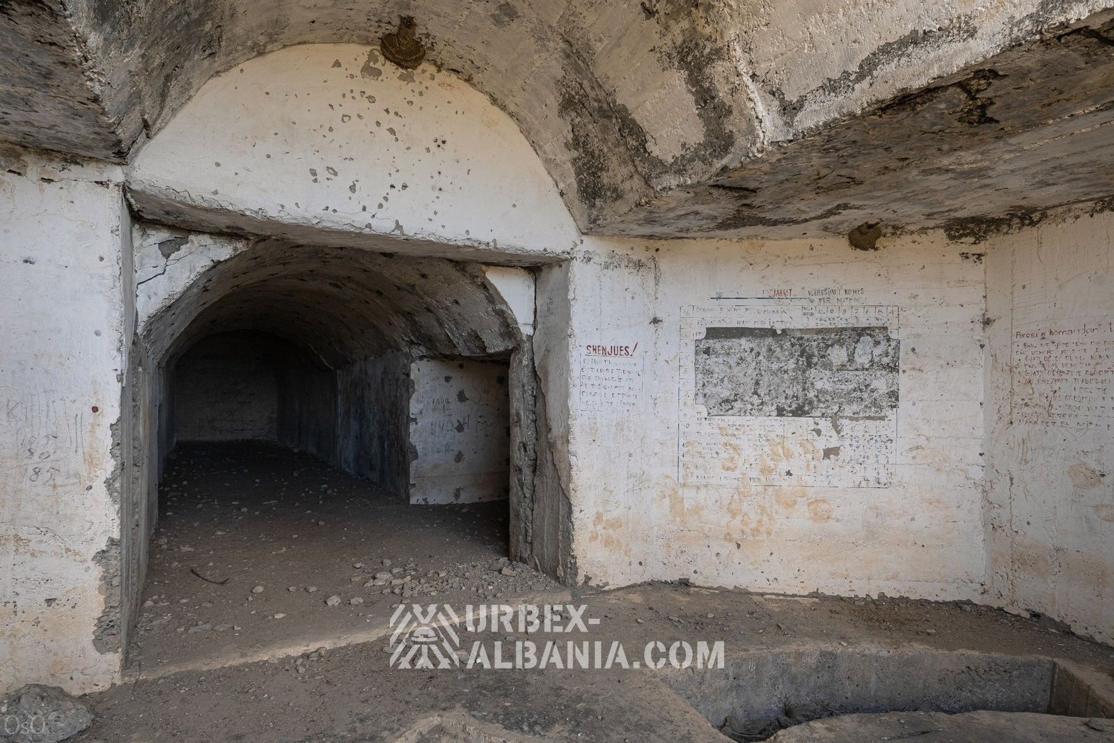 Bunkry Artylerii Przybrzeżnej T-QJ z Tunelami