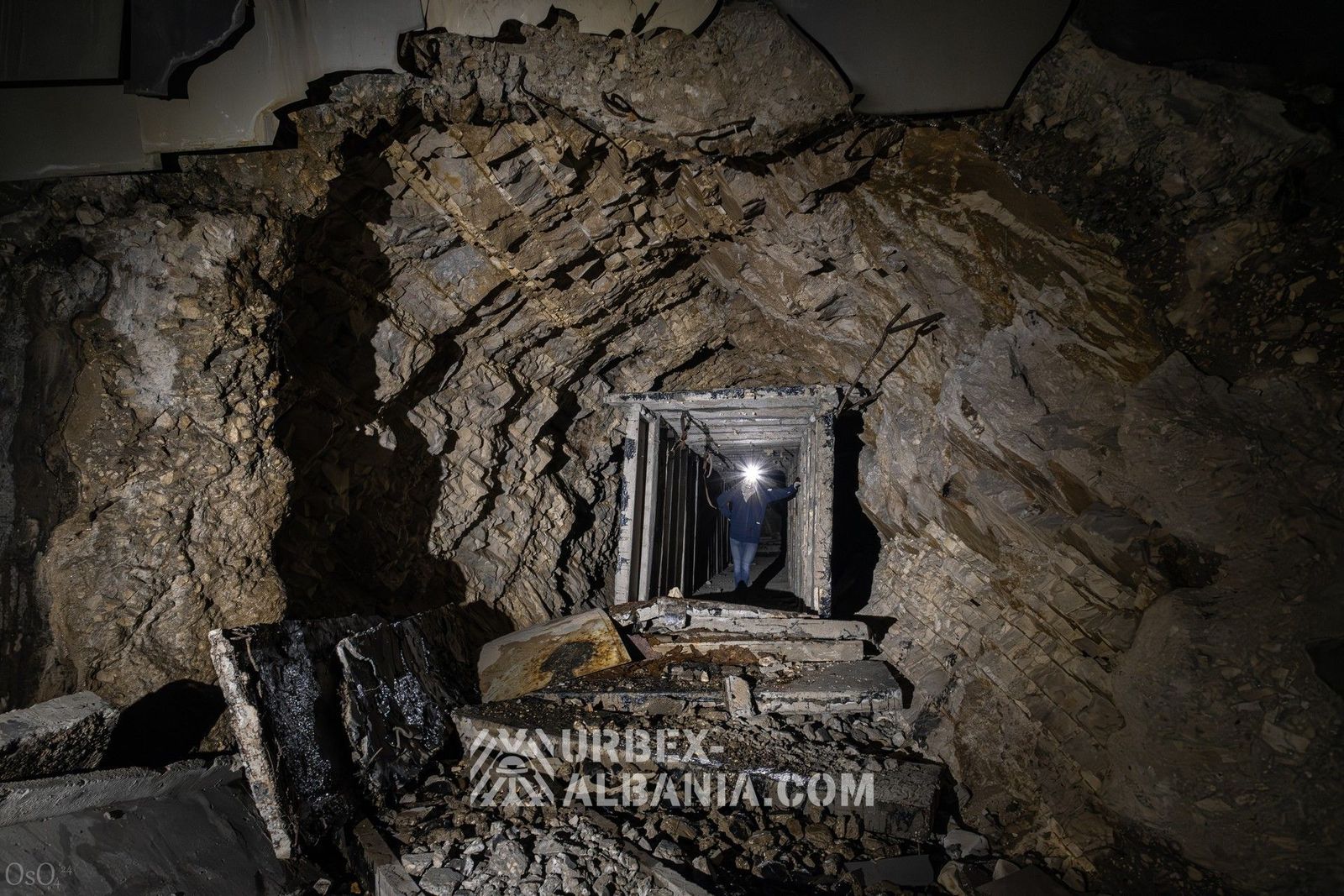 Lagertunnel B-HM mit Druckschutztüren