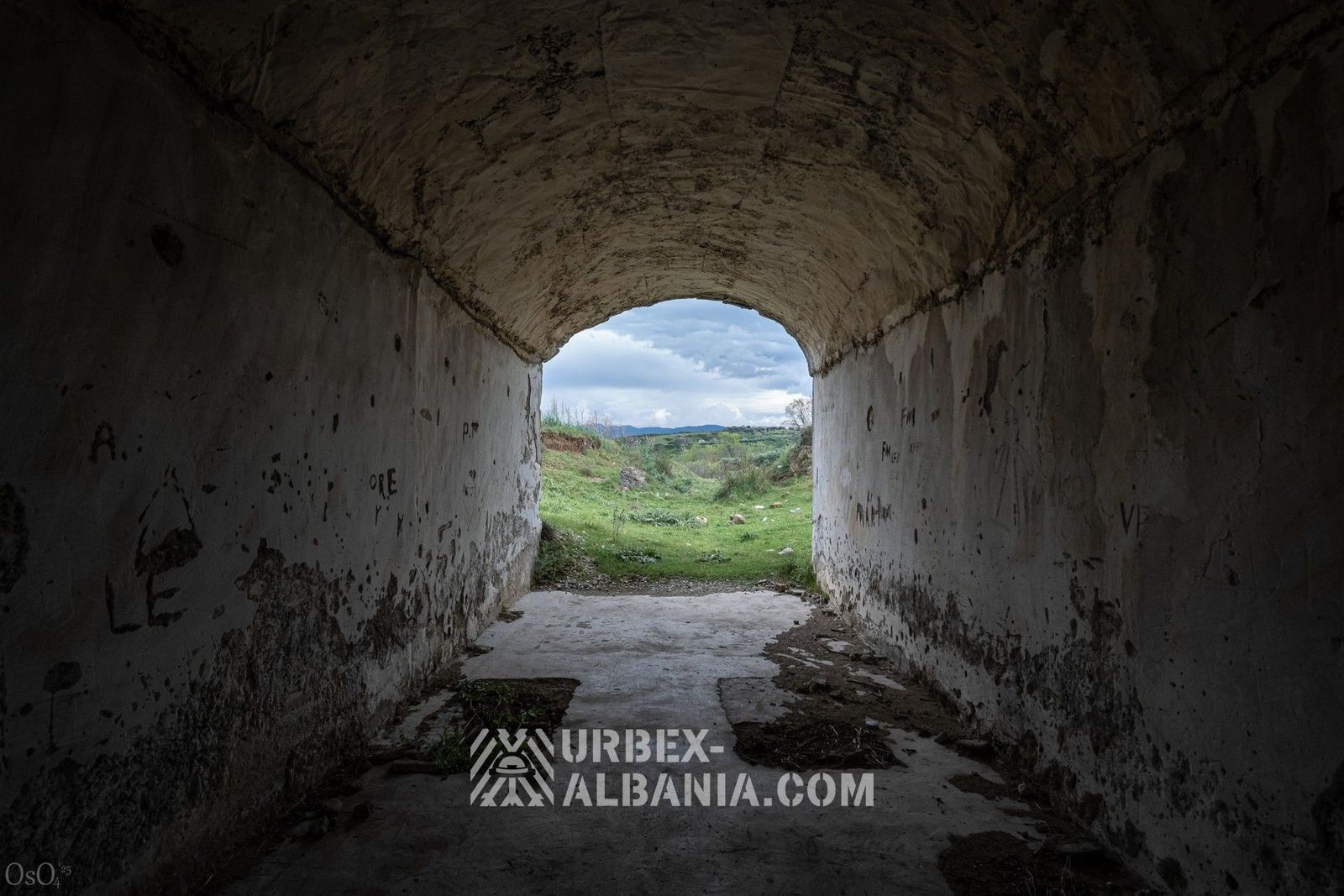 Bunkers d'Artillerie F-JZ avec Tunnels