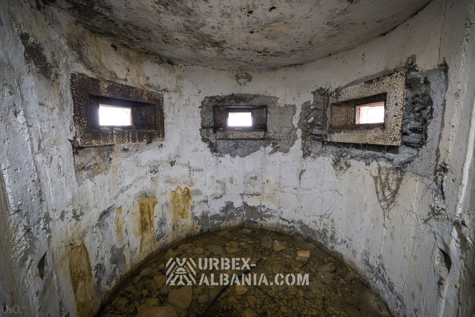 Bunkeri V-TA me shkallë të gjatë dhe bunker të vogël