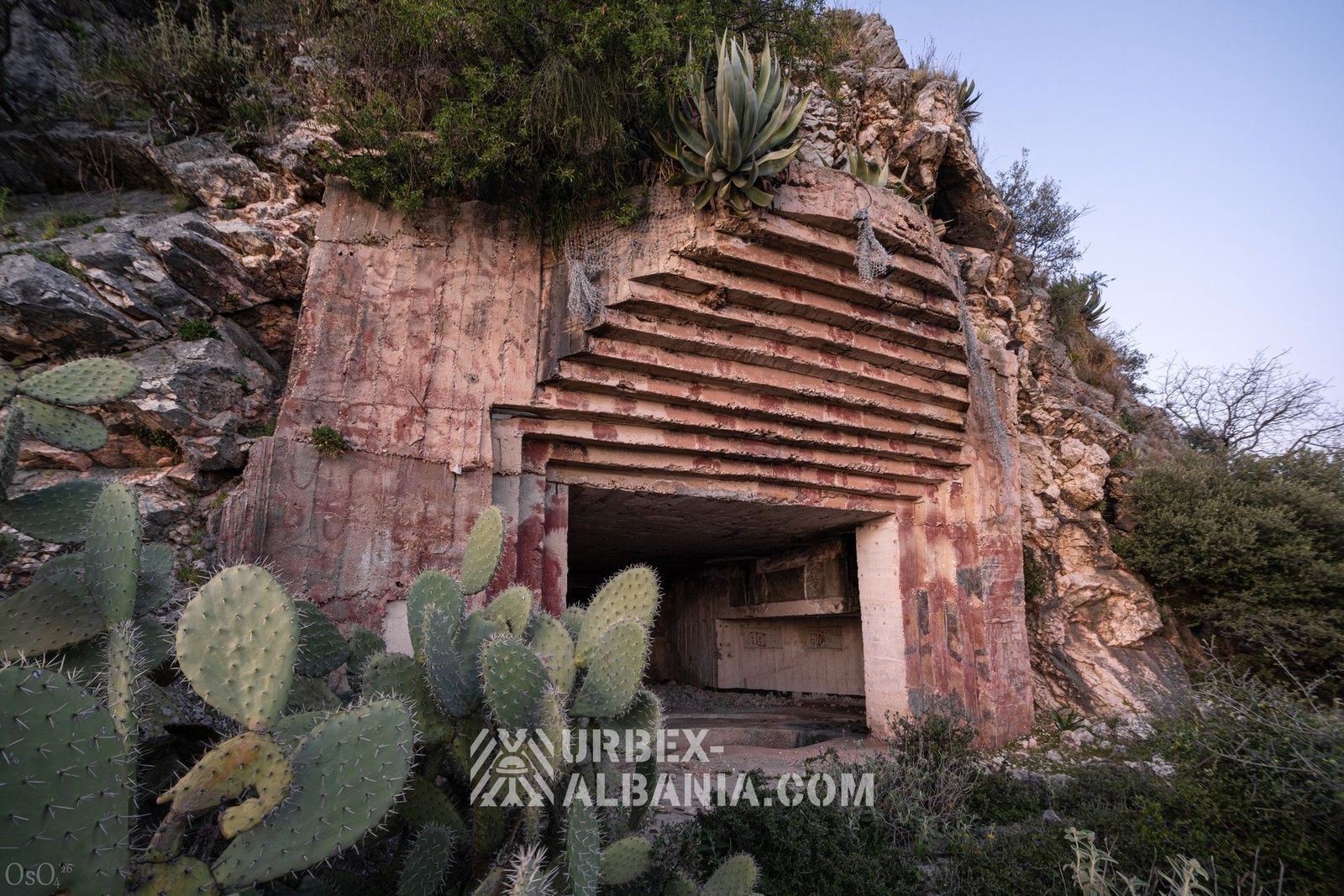 Búnkeres de Artillería V-SY con Túneles