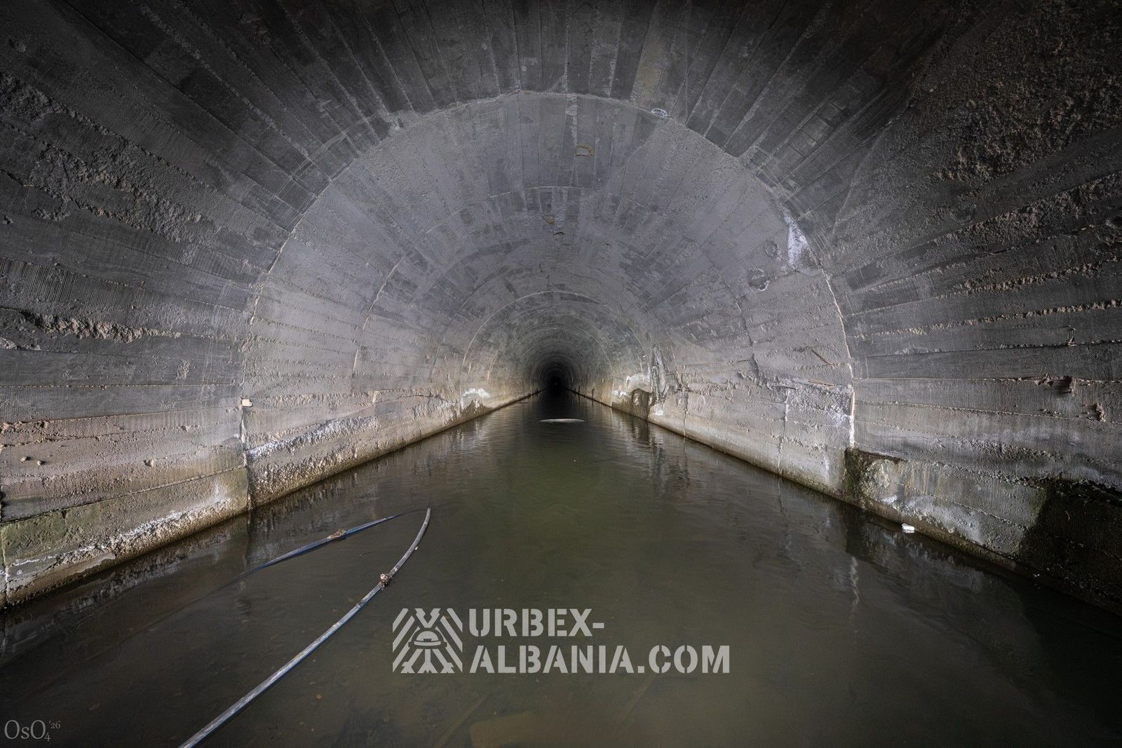 Tunnel ferroviaire de 1 km de long