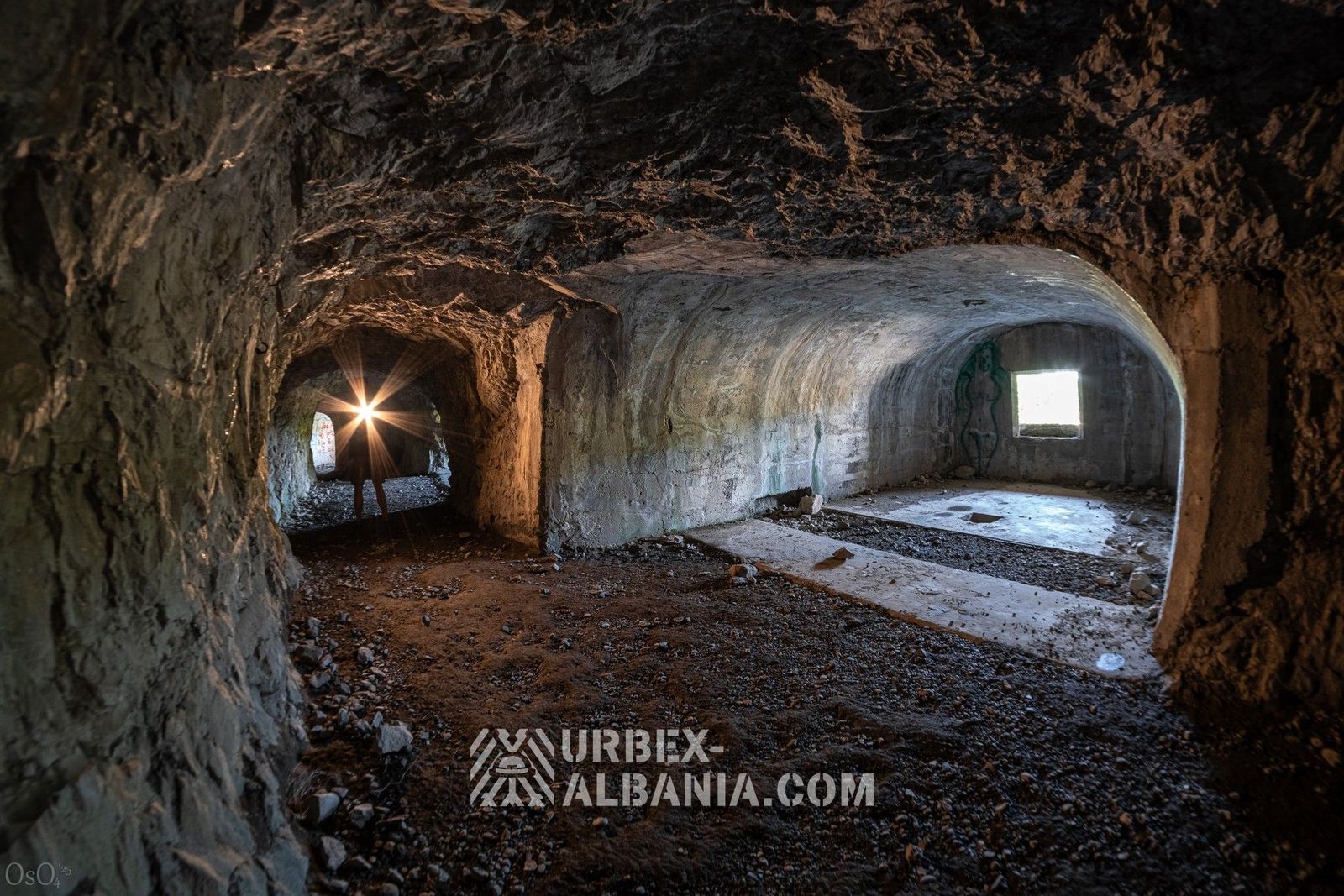 Artilleriebunker L-KG mit Befestigungsanlagen