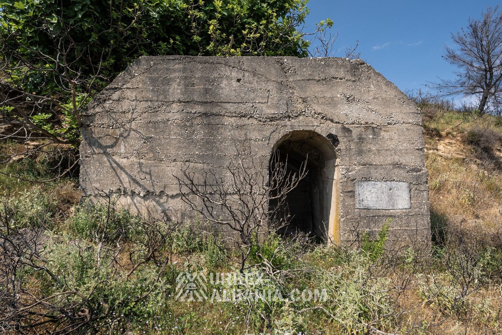 Position de Défense Aérienne V-UR avec un Bunker
