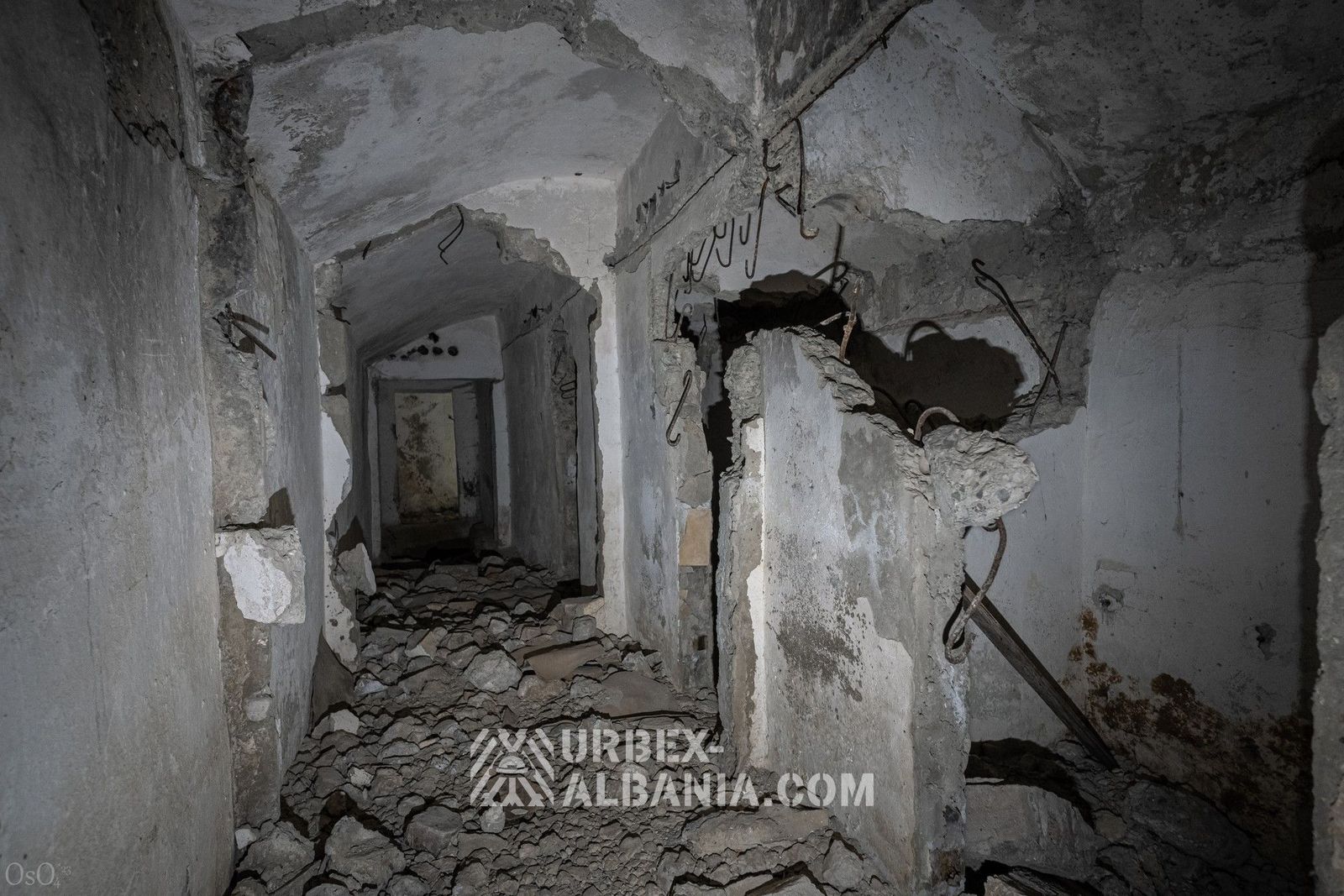 Radio Communications Bunker T-QR