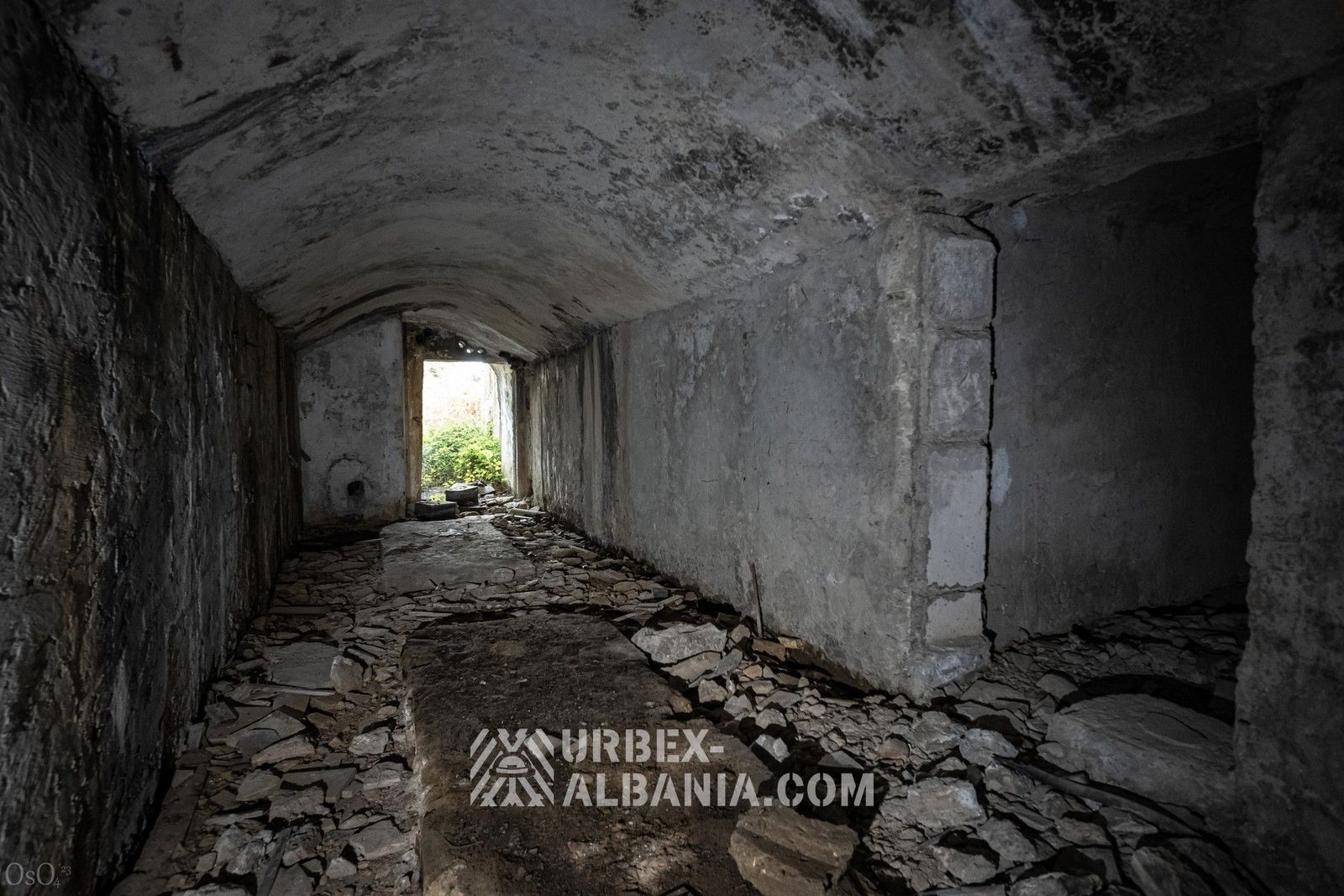 Radio Communications Bunker T-QR