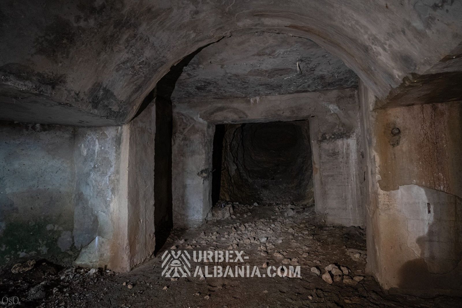 Bunkers d'Artillerie T-BL avec Tunnels