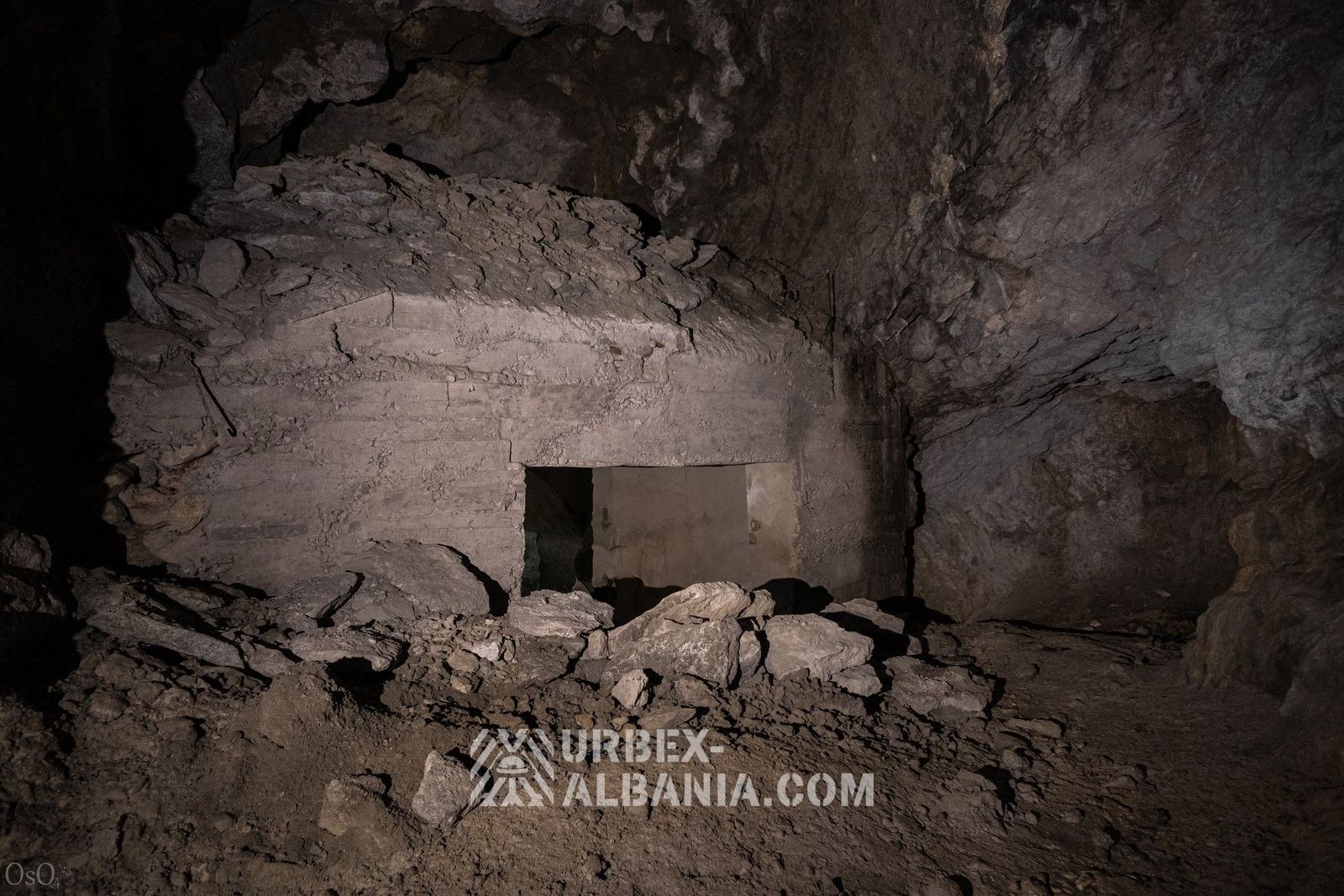 Bunkers d'Artillerie T-BL avec Tunnels